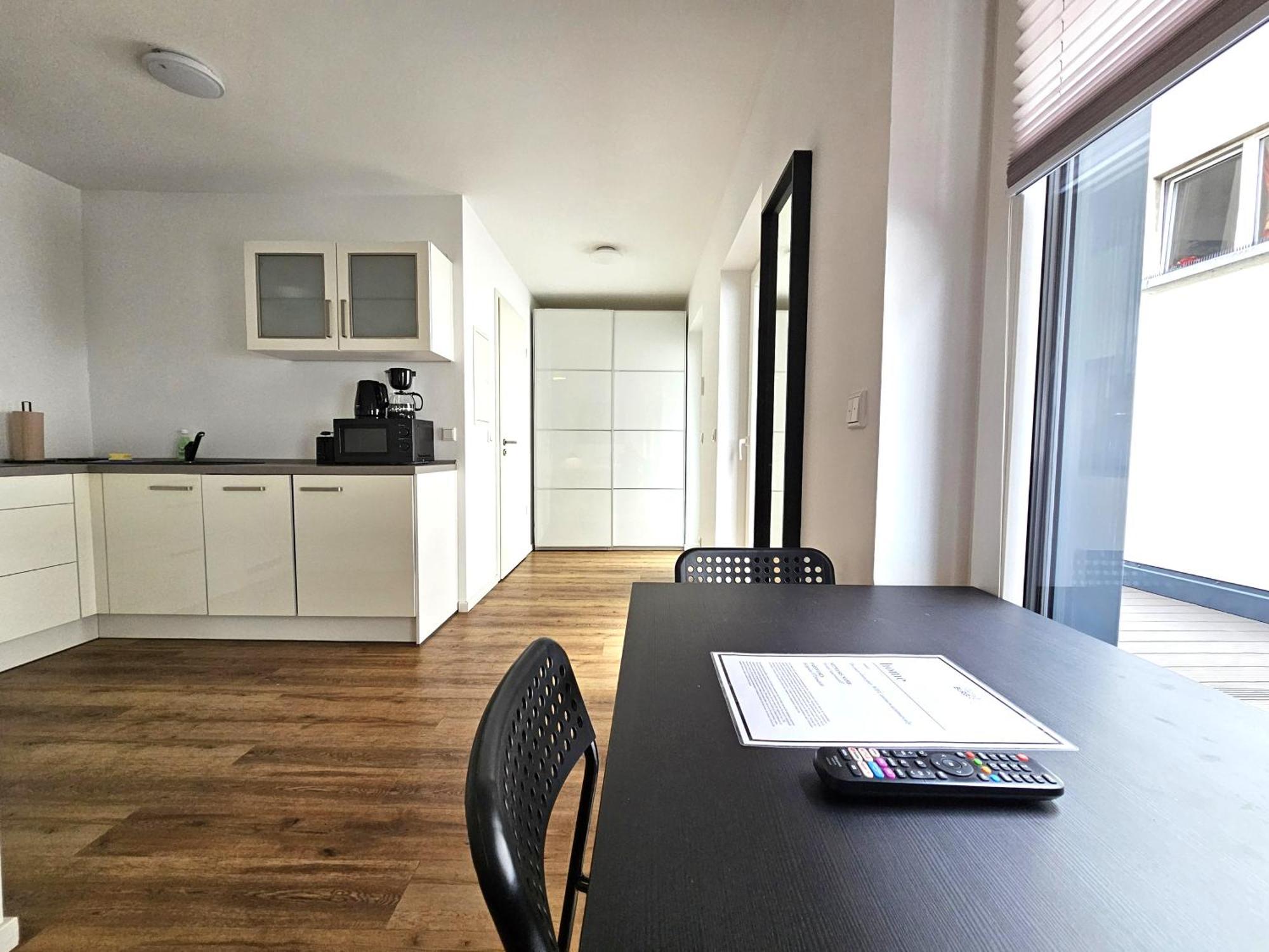 Old Town Apartment *