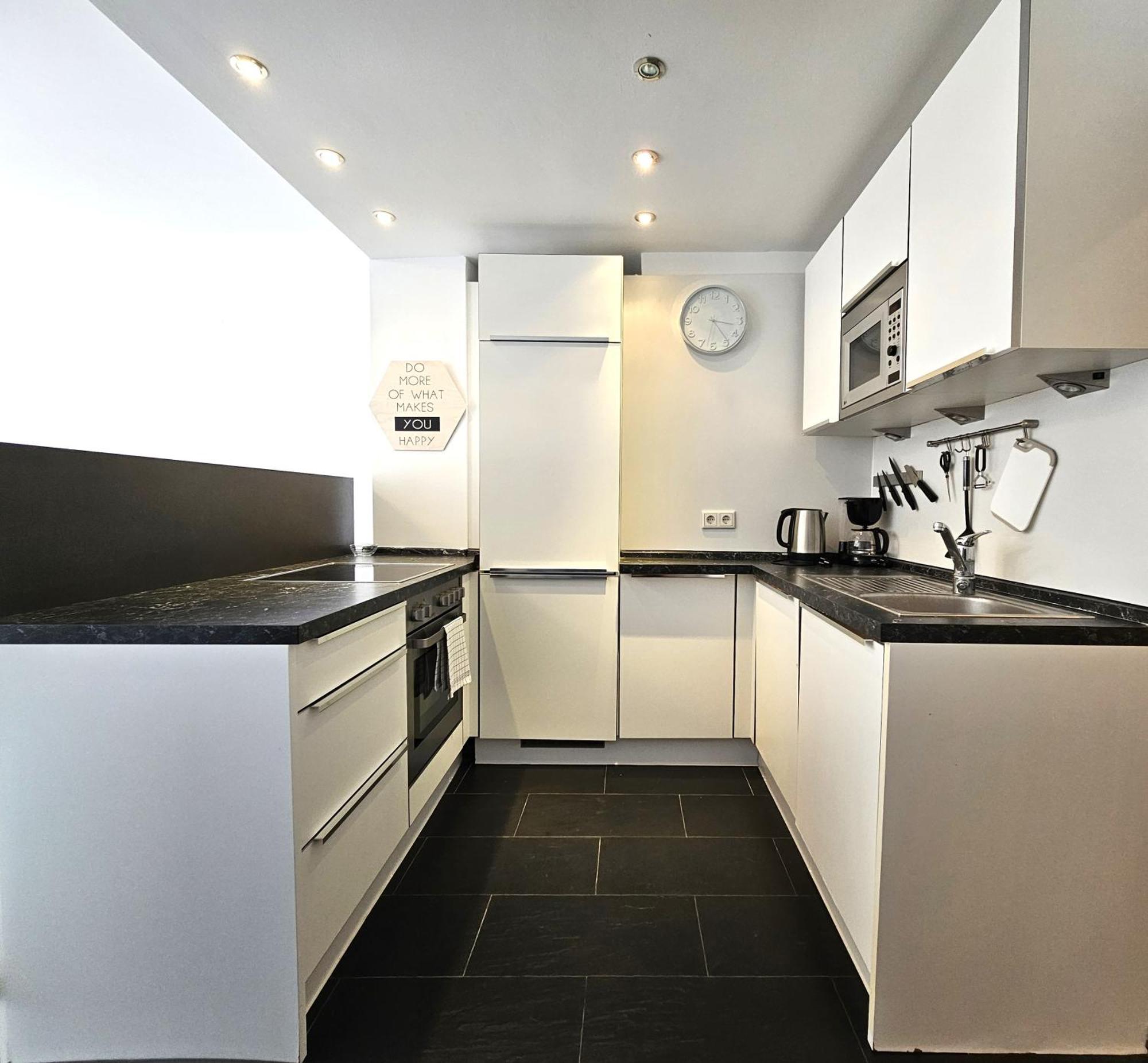 Old Town Apartment *